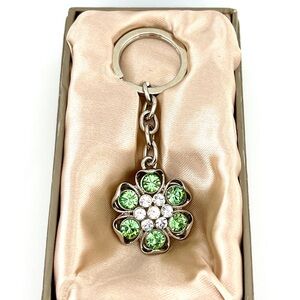 Argento SC Green Daisy Rhinestone Silver Toned Keychain New